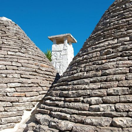 مبيت وإفطار ألبيروبيللو Trullo Giardino Fiorito المظهر الخارجي الصورة
