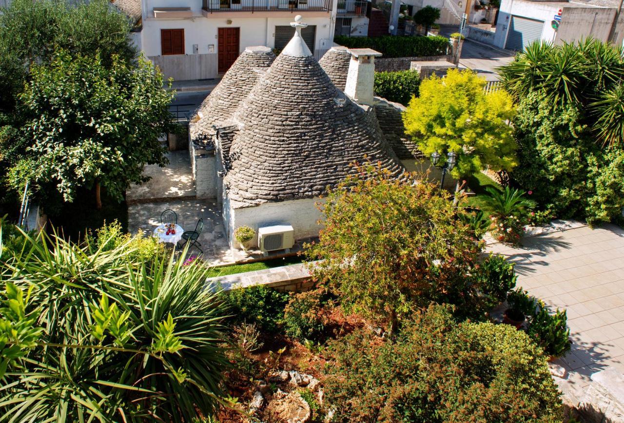 مبيت وإفطار ألبيروبيللو Trullo Giardino Fiorito المظهر الخارجي الصورة