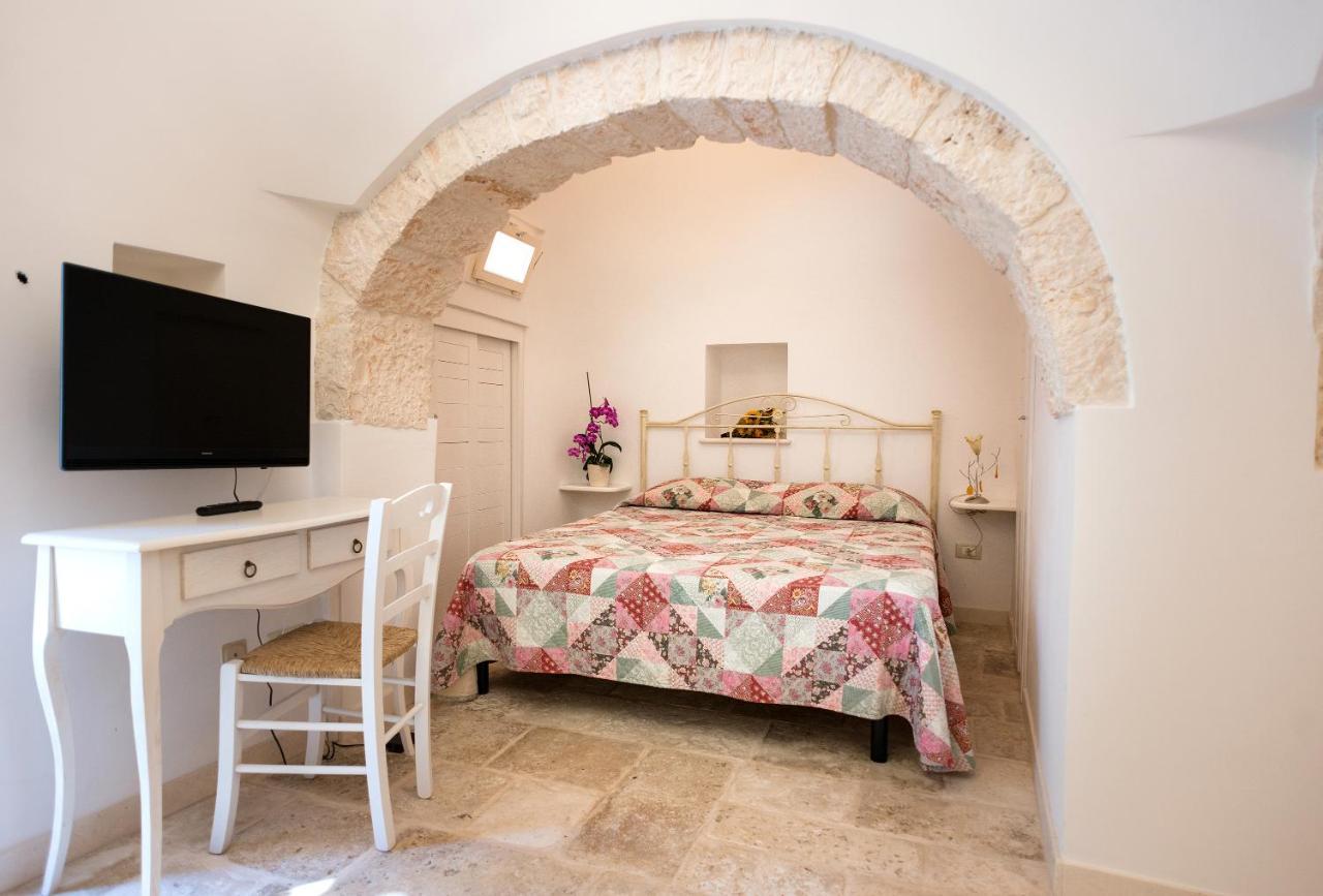 مبيت وإفطار ألبيروبيللو Trullo Giardino Fiorito المظهر الخارجي الصورة