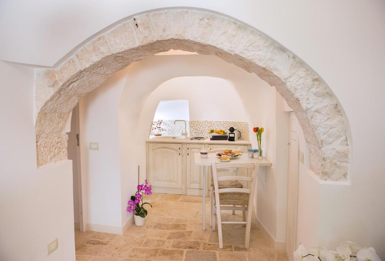 مبيت وإفطار ألبيروبيللو Trullo Giardino Fiorito المظهر الخارجي الصورة